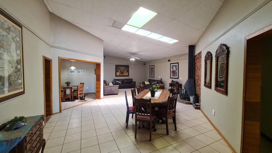 6 Bedroom Property for Sale in Bainsvlei Free State